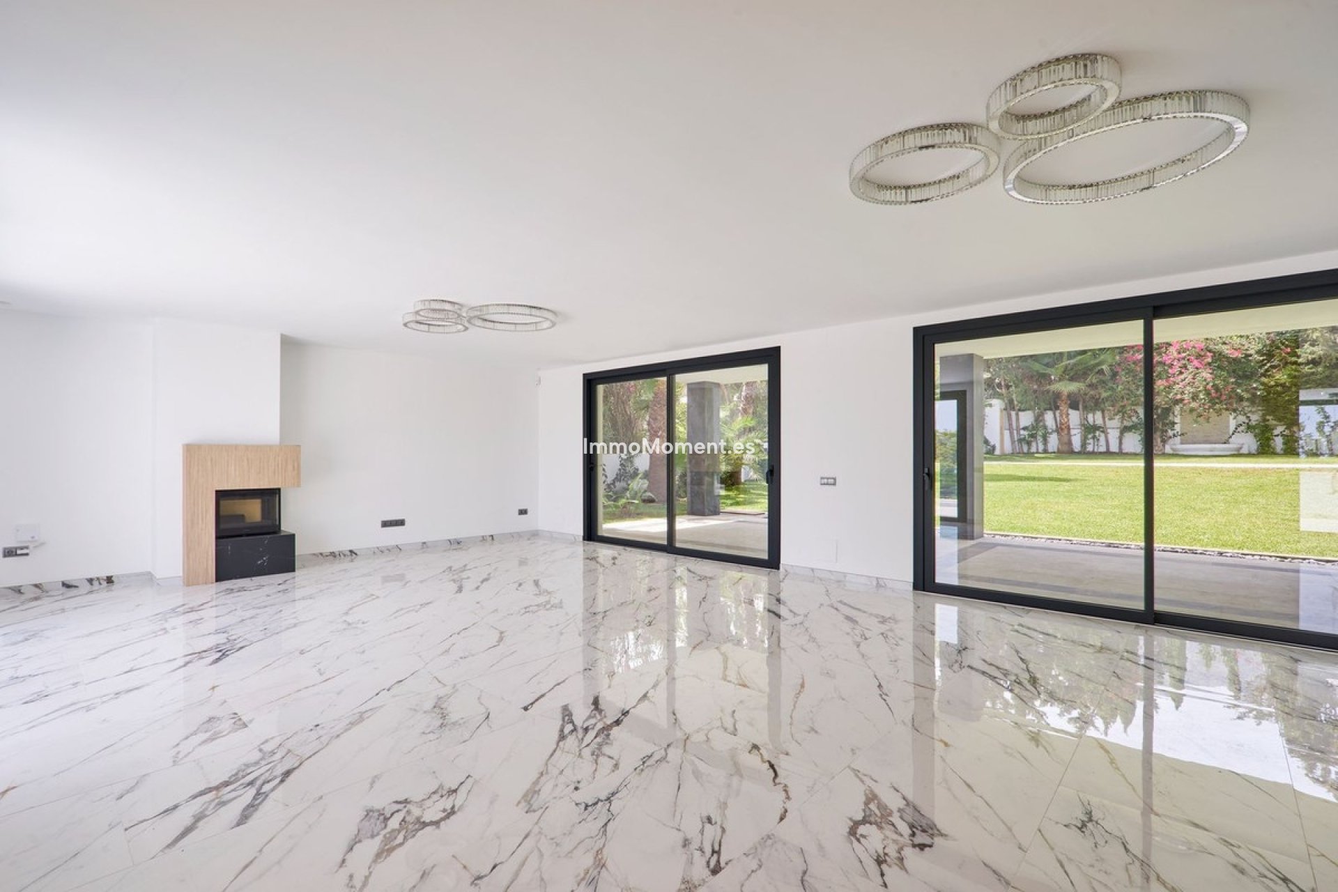 Resale - Detached villa - Marbella - Sierra Blanca