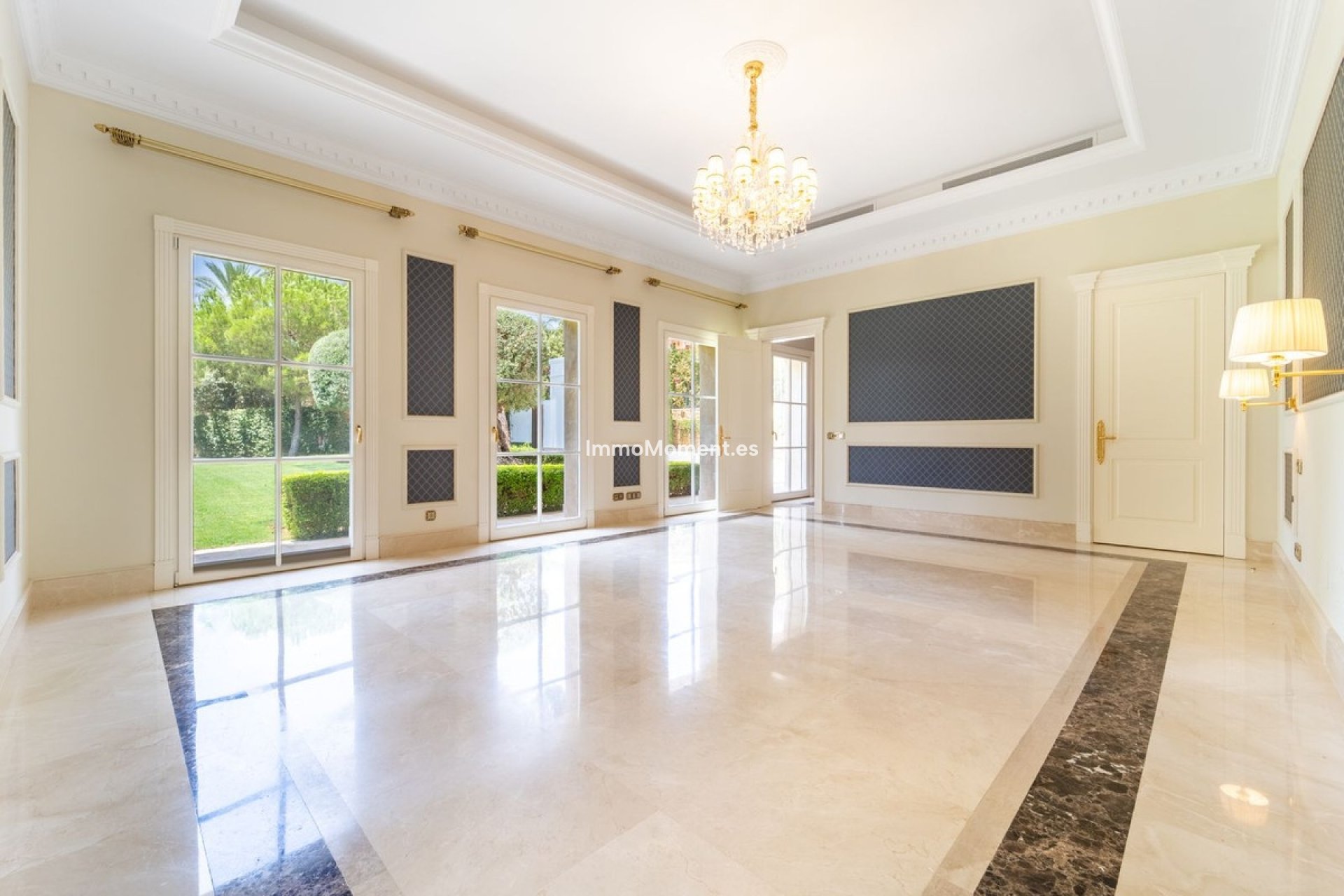 Resale - Detached villa - Marbella - Sierra Blanca