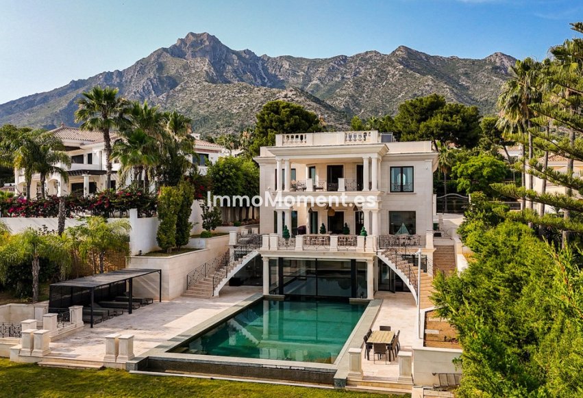 Resale - Detached villa - Marbella - Sierra Blanca