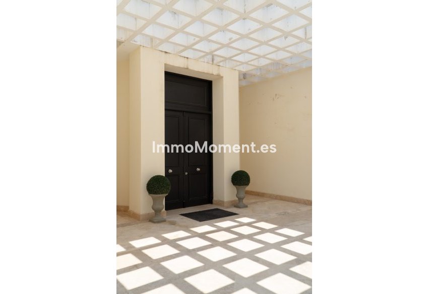 Resale - Detached villa - Marbella - Sierra Blanca