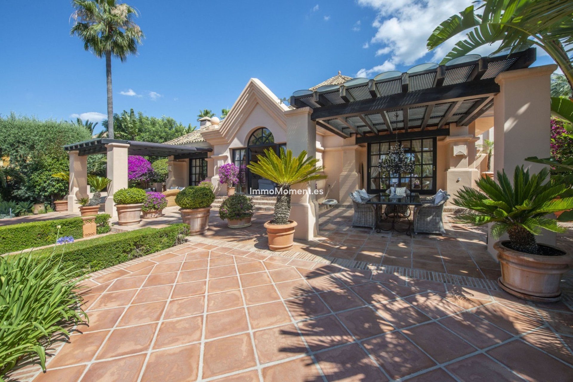 Resale - Detached villa - Marbella - Sierra Blanca