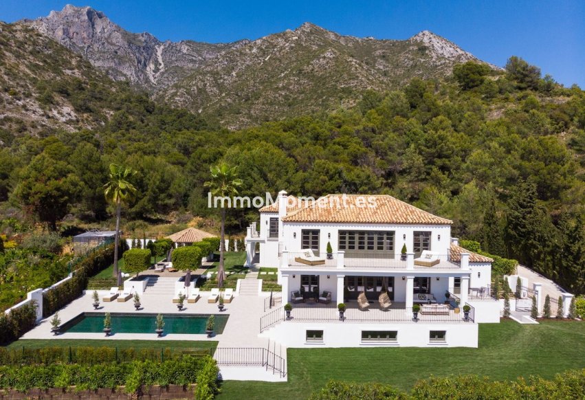Resale - Detached villa - Marbella - Sierra Blanca