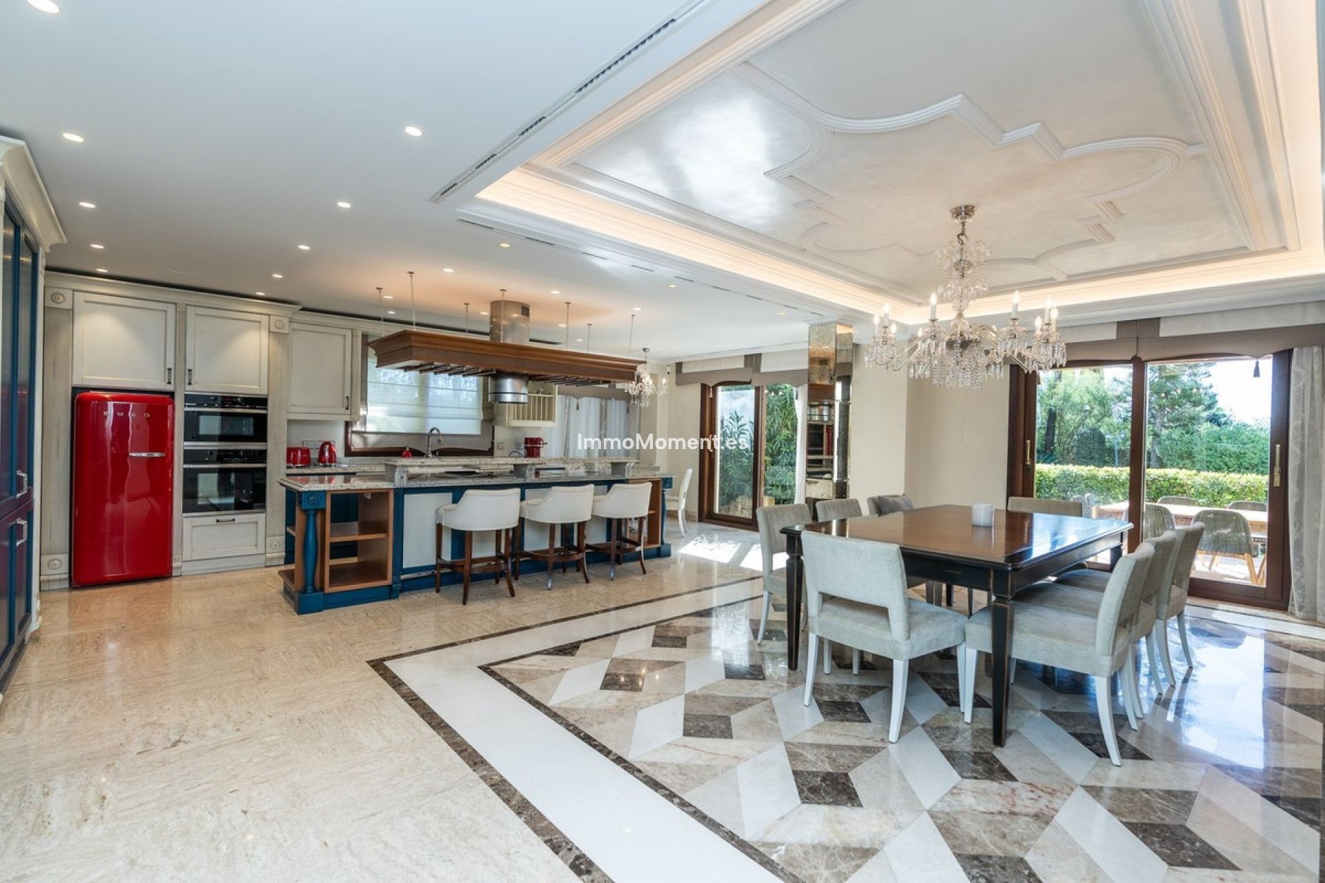 Resale - Detached villa - Marbella - Sierra Blanca