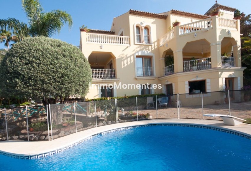 Resale - Detached villa - Marbella - Sierra Blanca