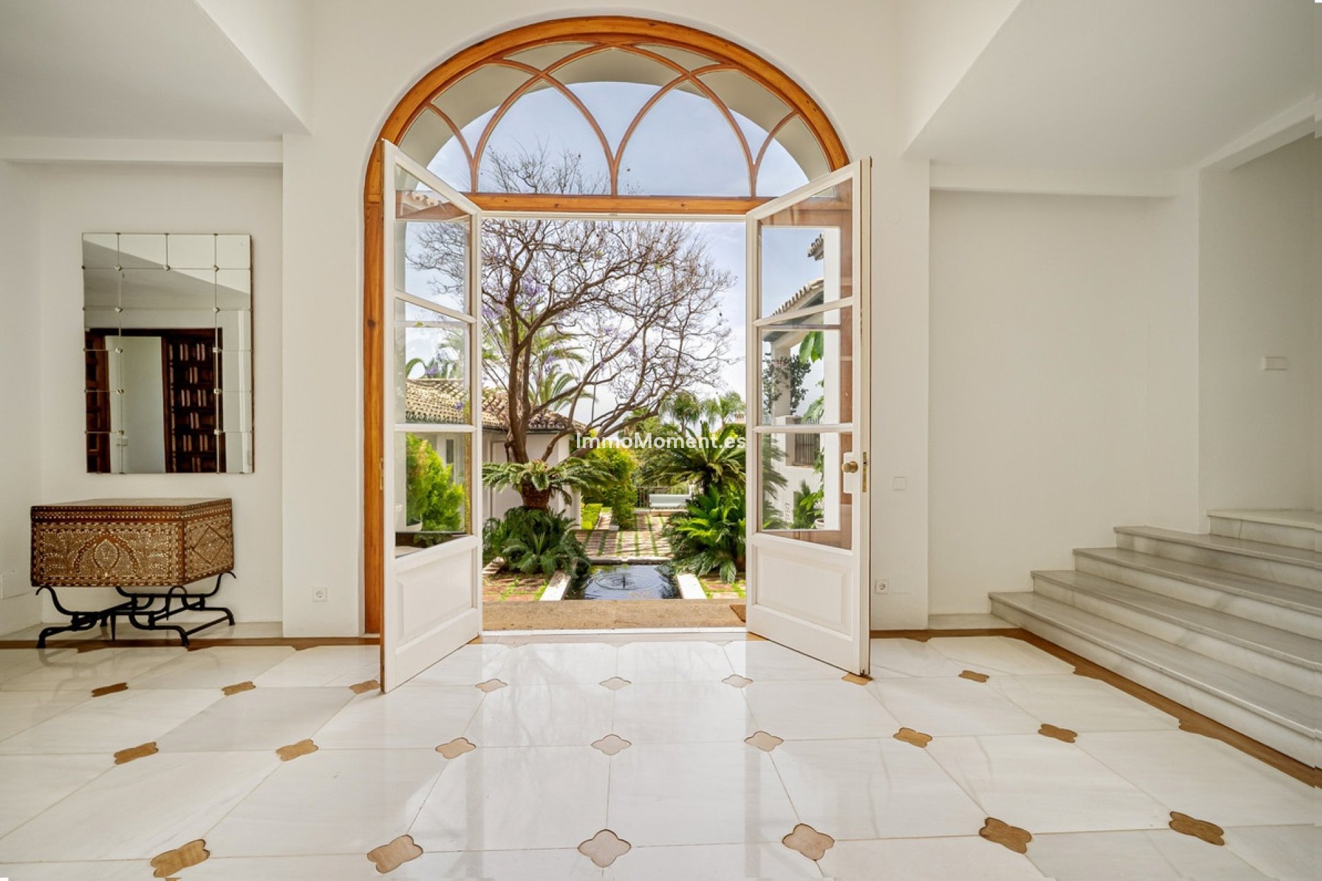 Resale - Detached villa - Marbella - Sierra Blanca