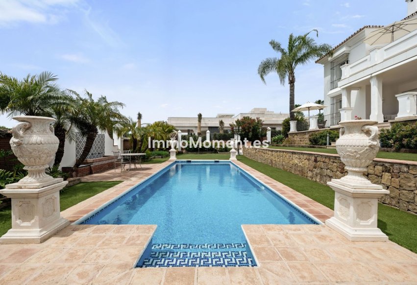 Resale - Detached villa - Marbella - Sierra Blanca