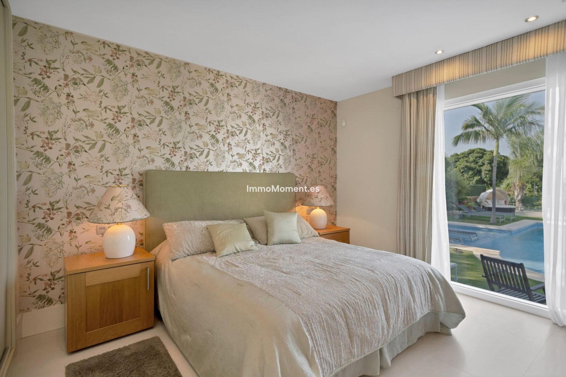 Resale - Detached villa - Marbella - Sierra Blanca