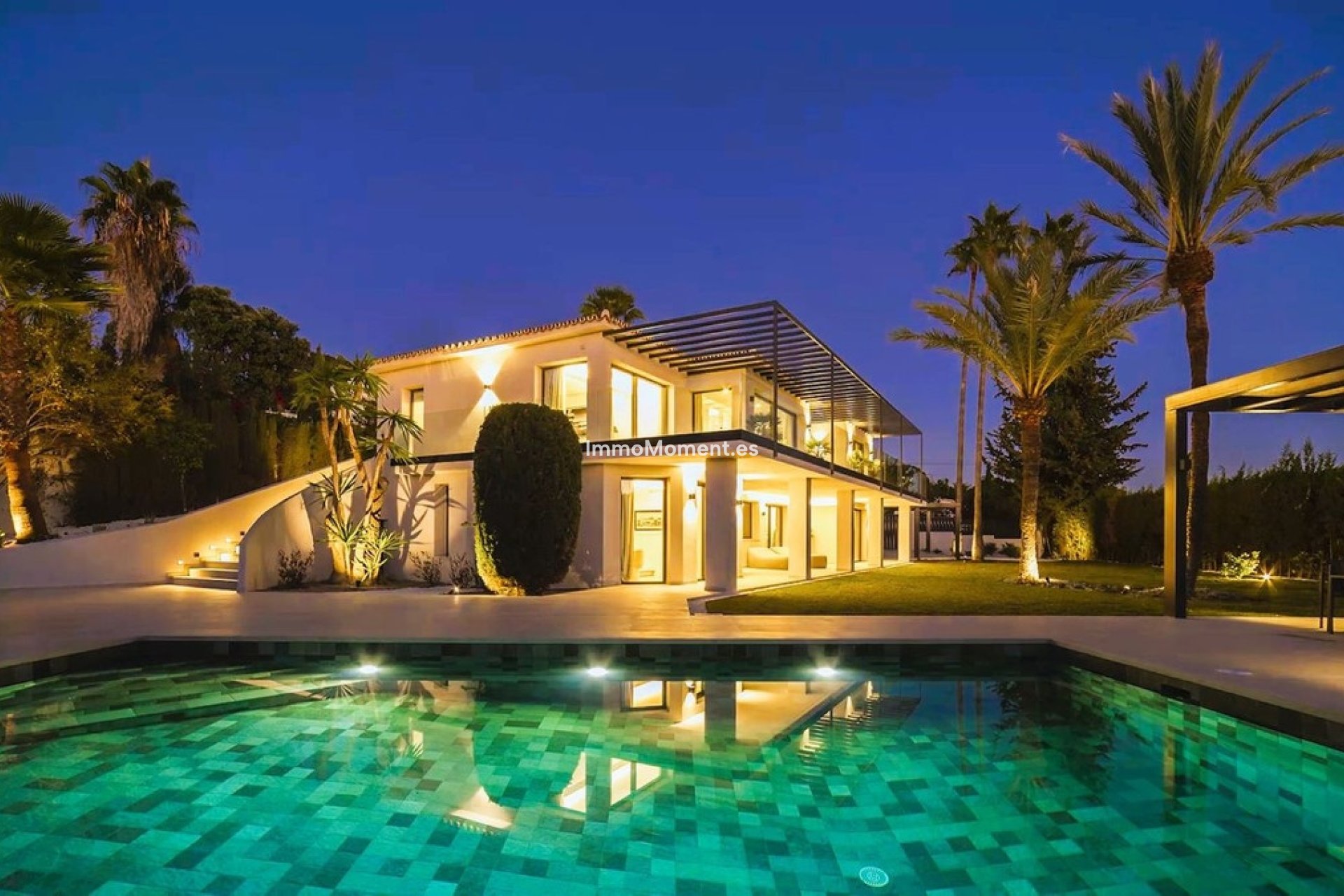 Resale - Detached villa - Marbella - The Golden Mile