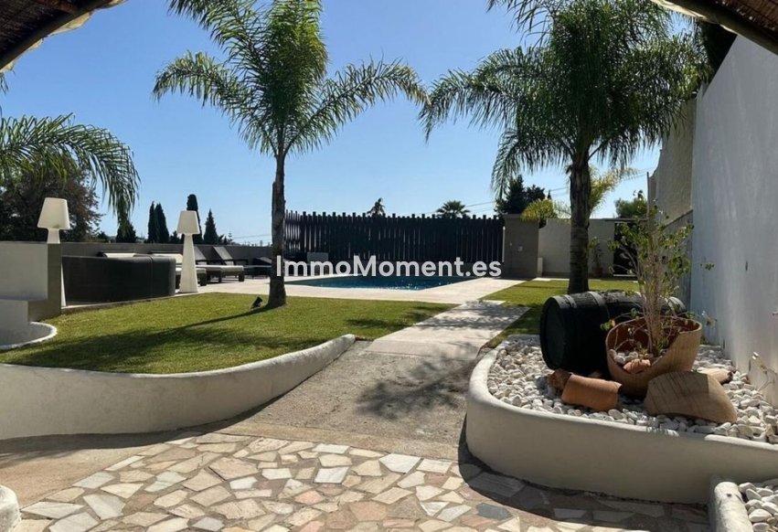 Resale - Detached villa - Marbella - Valle del Sol
