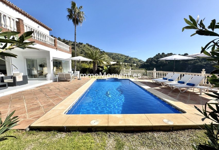 Resale - Detached villa - Mijas Costa - Calahonda