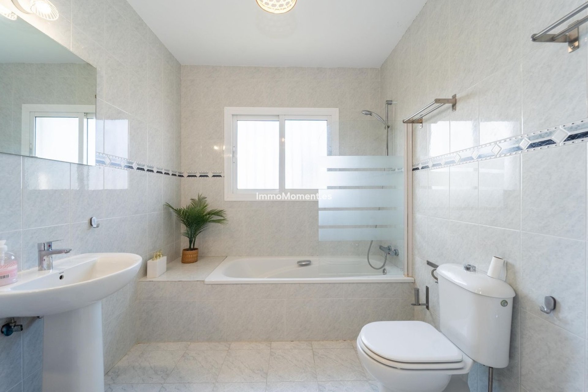 Resale - Detached villa - Mijas Costa - Calahonda