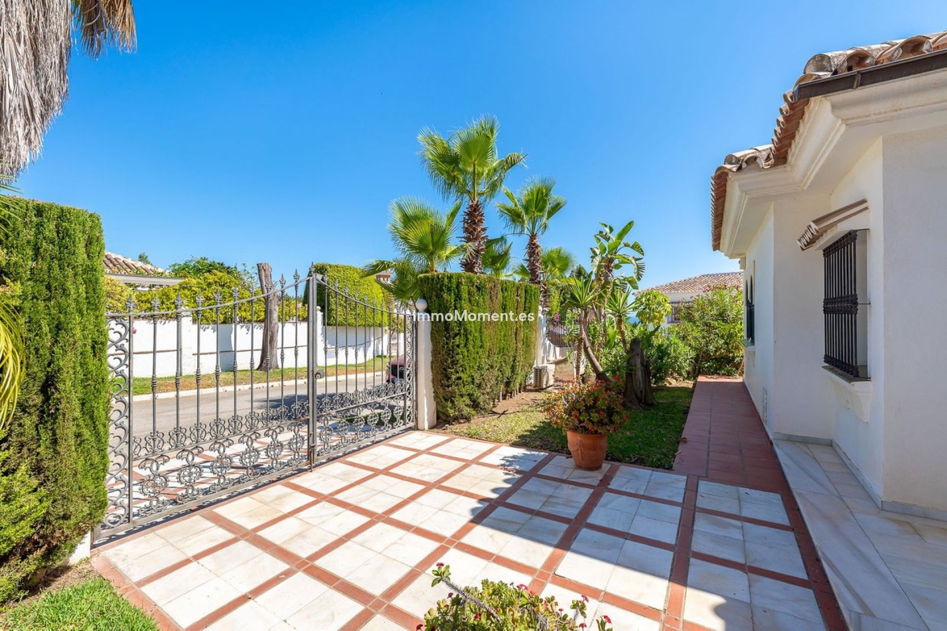 Resale - Detached villa - Mijas Costa - El Chaparral