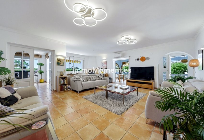 Resale - Detached villa - Mijas Costa - El Chaparral