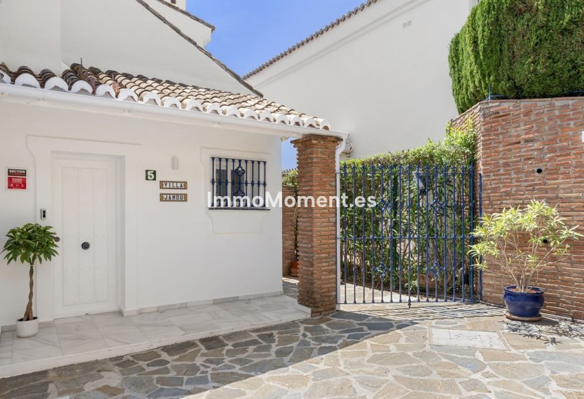 Resale - Detached villa - Mijas Costa - El Chaparral