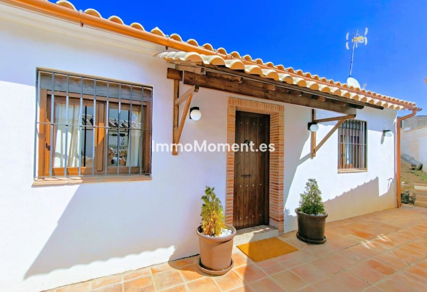 Resale - Detached villa - Mijas Costa - El Faro