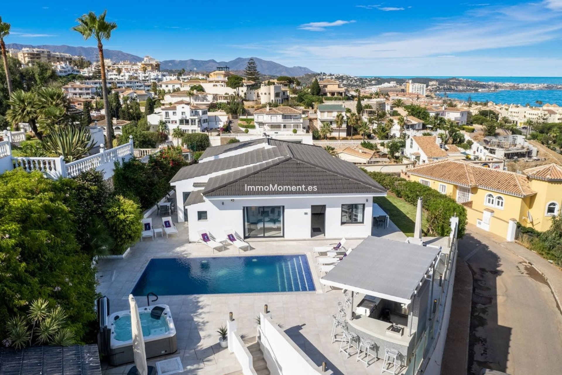 Resale - Detached villa - Mijas Costa - Torrenueva