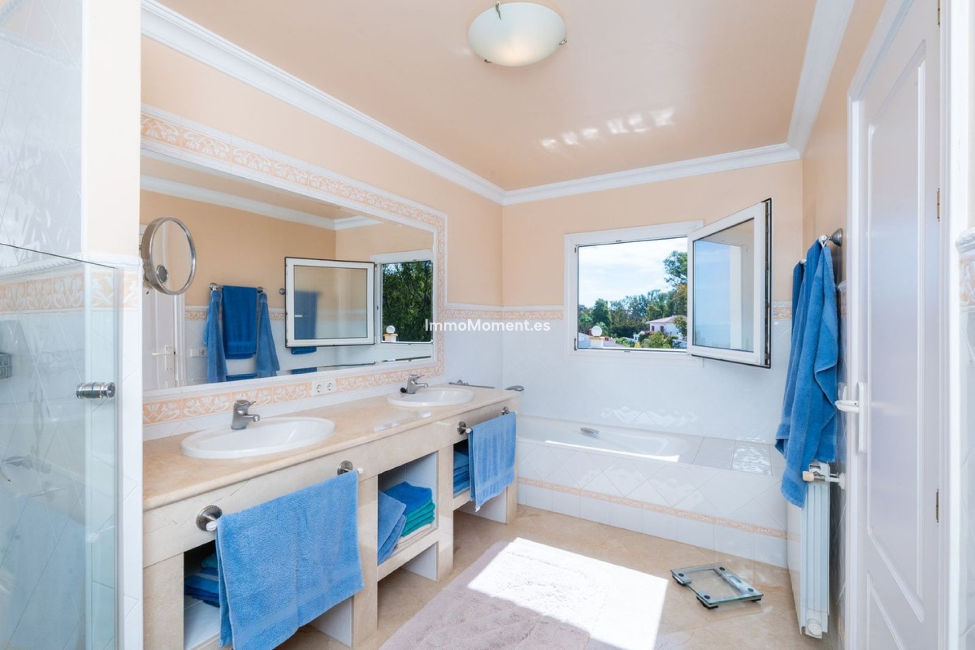 Resale - Detached villa - Mijas Costa - Torrenueva