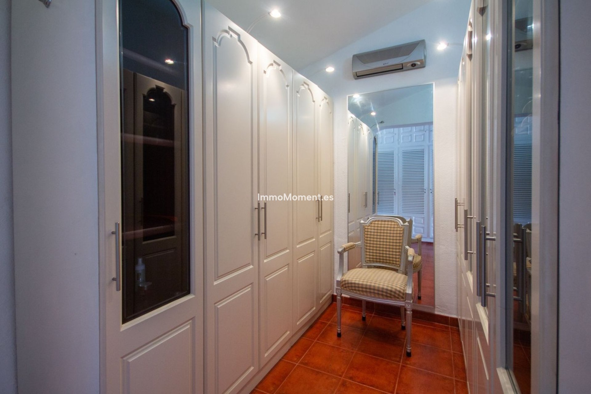 Resale - Detached villa - Mijas Costa