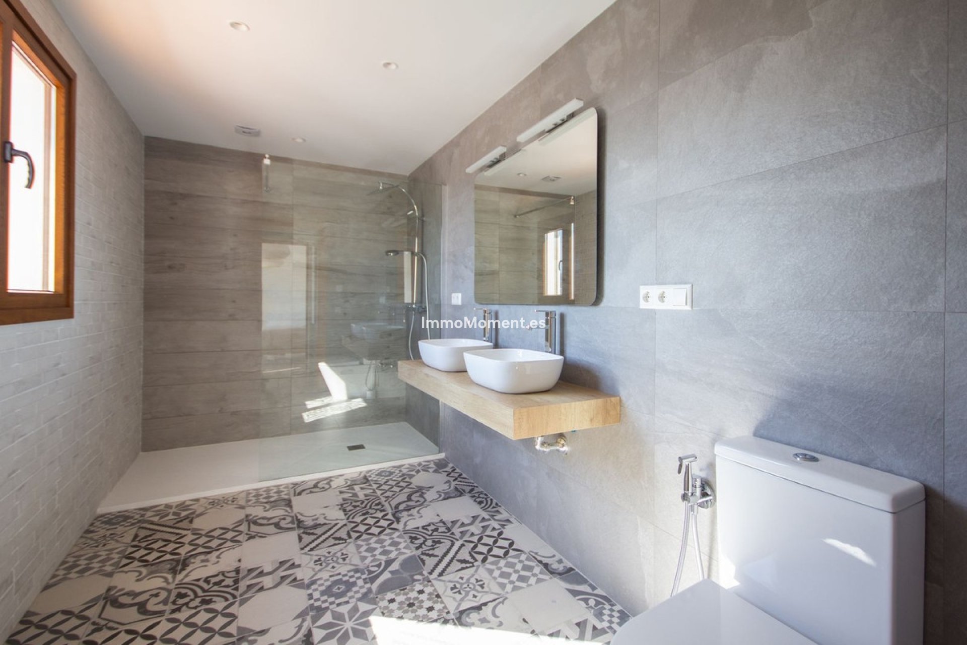 Resale - Detached villa - Mijas Costa