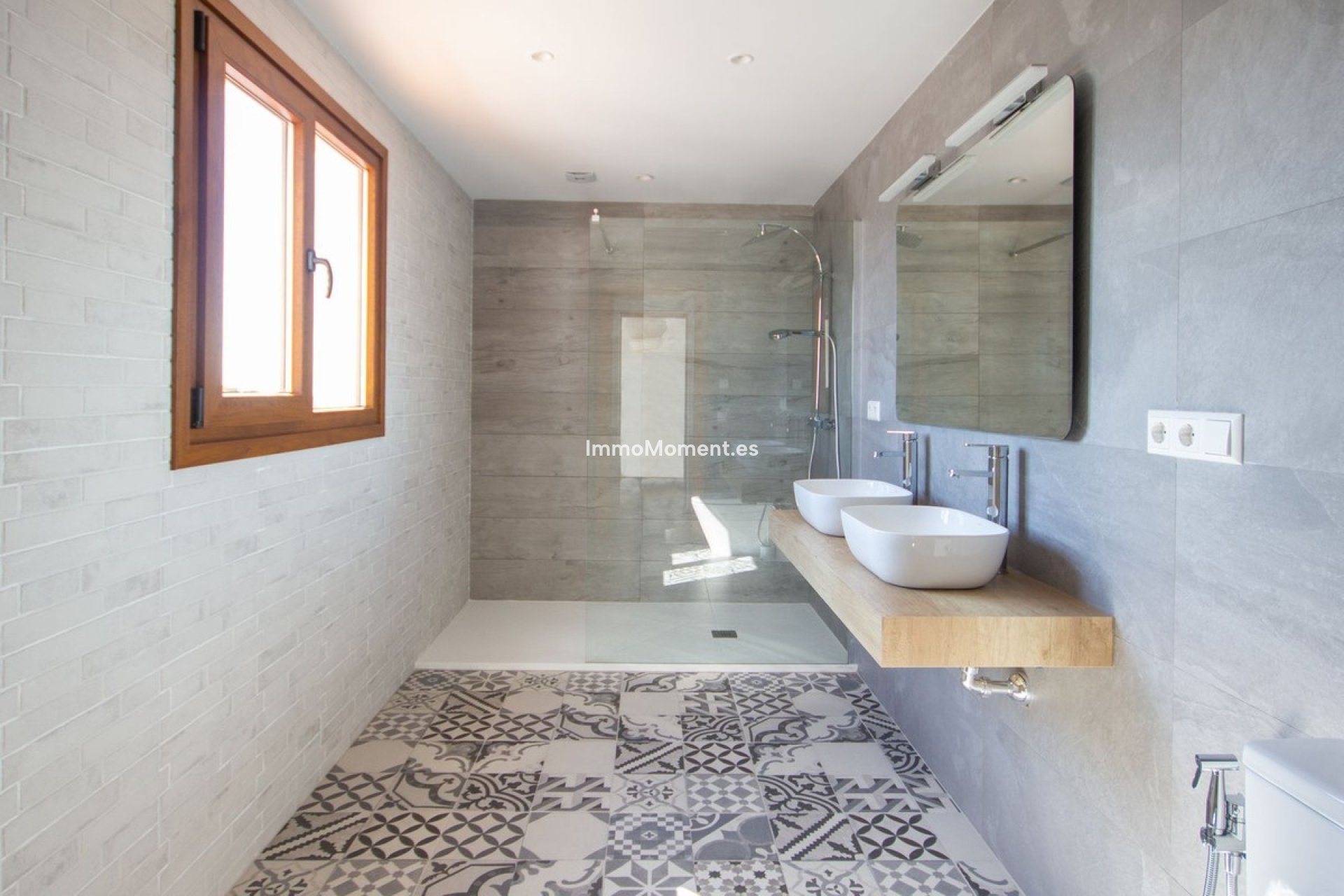 Resale - Detached villa - Mijas Costa