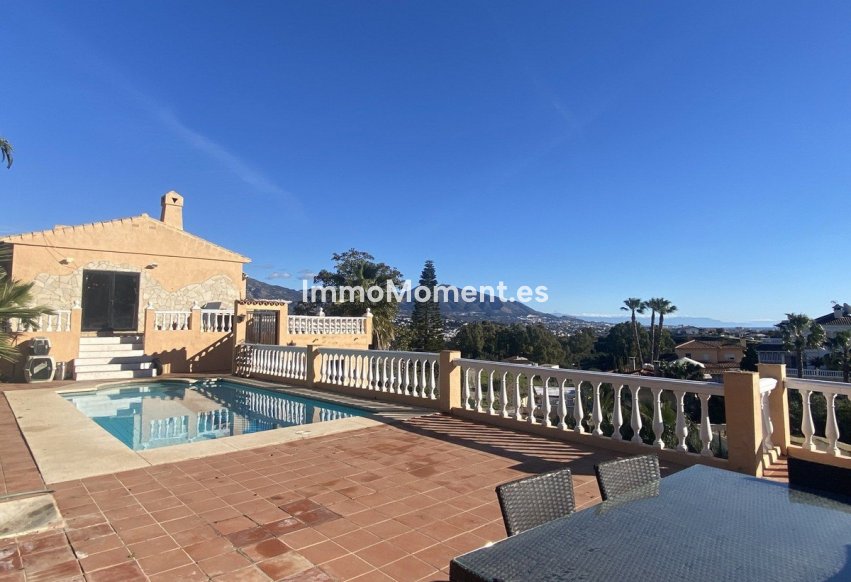 Resale - Detached villa - Mijas Costa