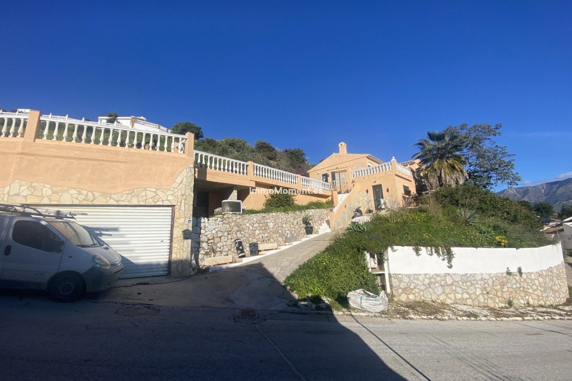 Resale - Detached villa - Mijas Costa