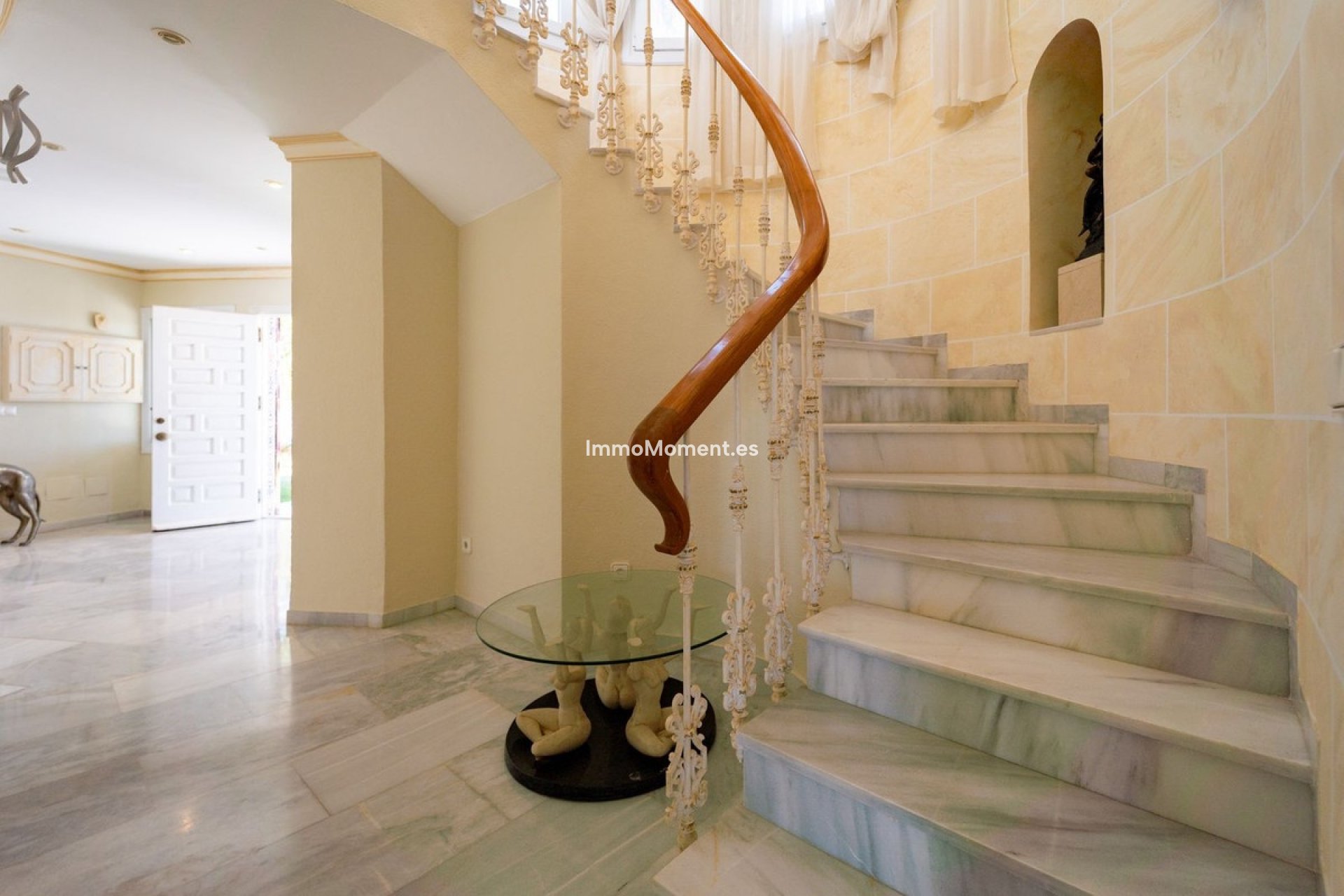 Resale - Detached villa - Mijas Costa