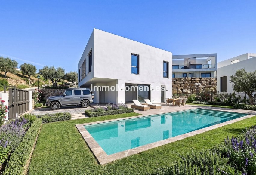 Resale - Detached villa - Mijas Costa