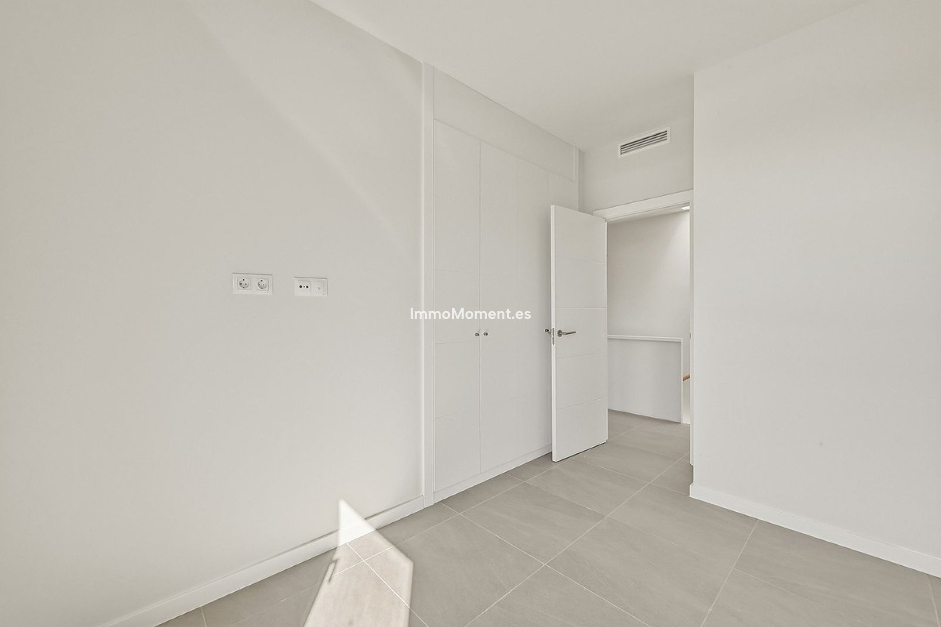 Resale - Detached villa - Mijas Costa