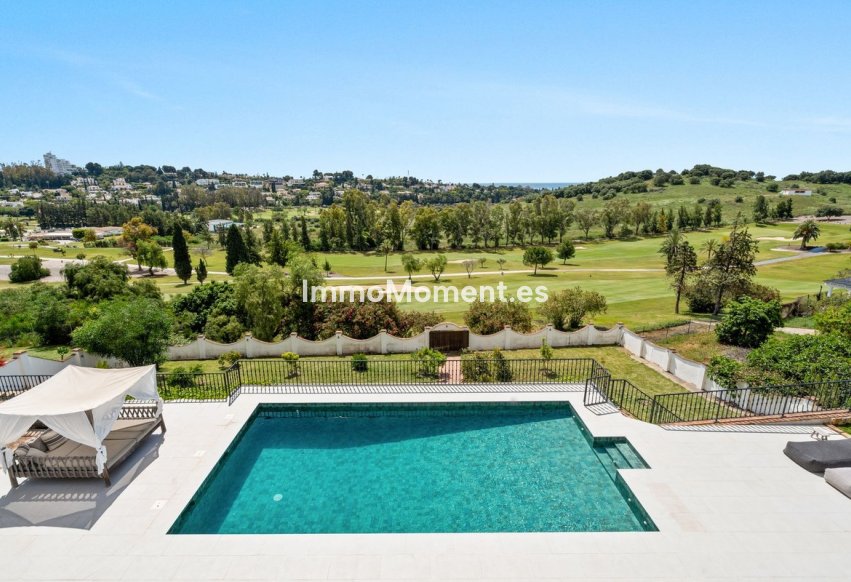 Resale - Detached villa - New Golden Mile