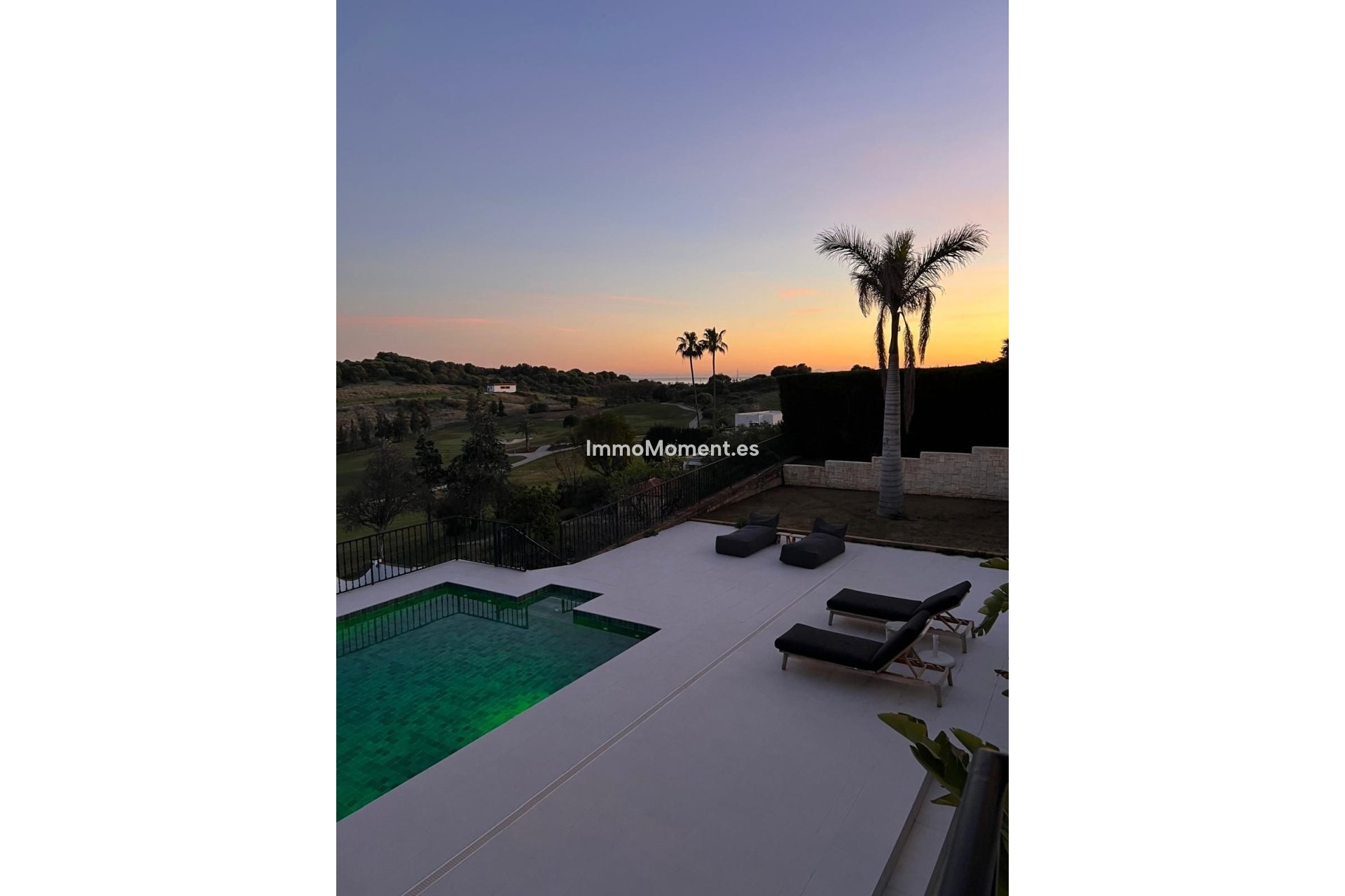 Resale - Detached villa - New Golden Mile