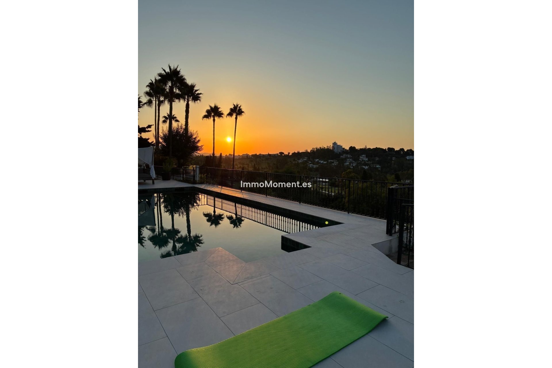 Resale - Detached villa - New Golden Mile