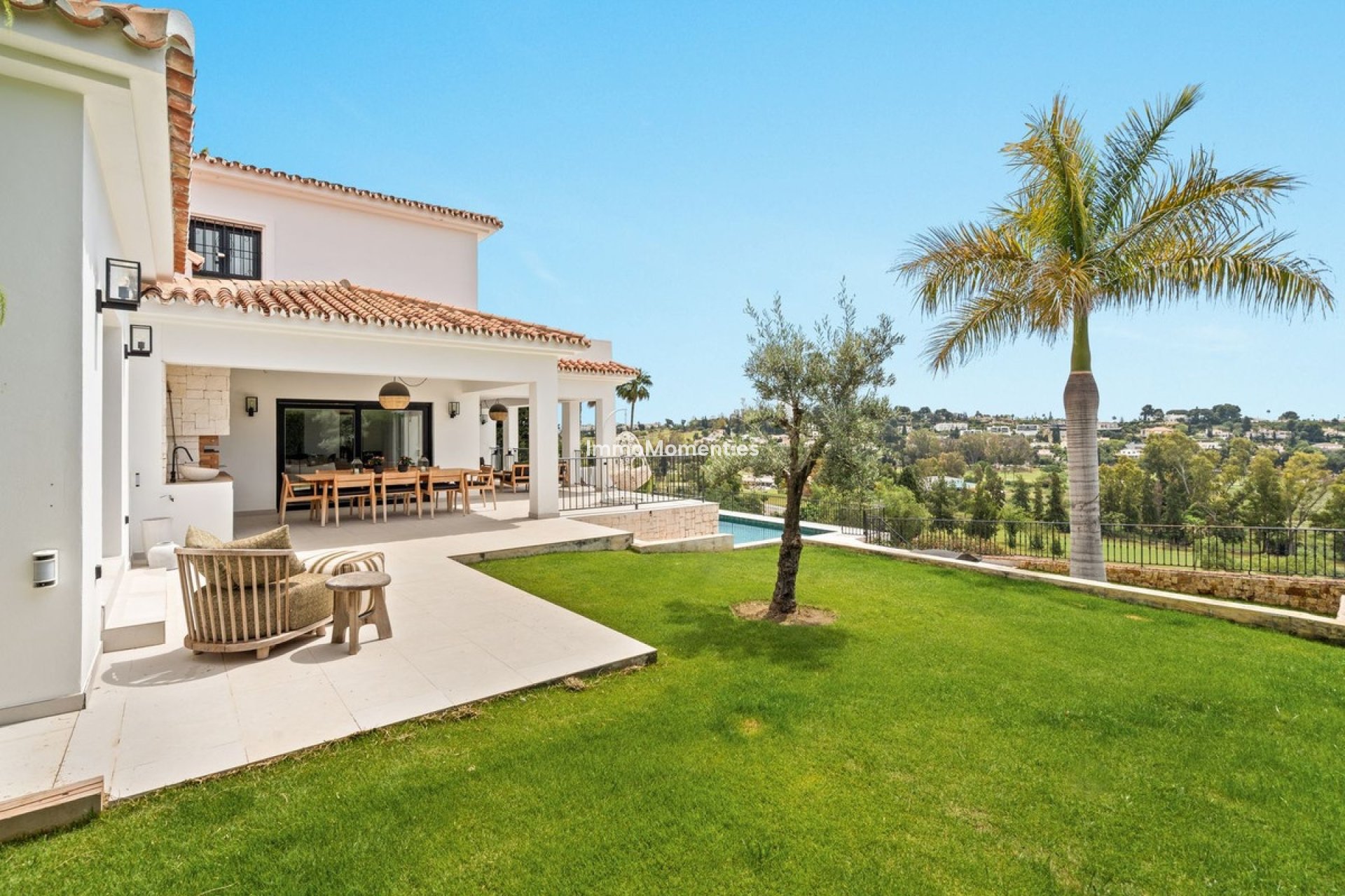 Resale - Detached villa - New Golden Mile