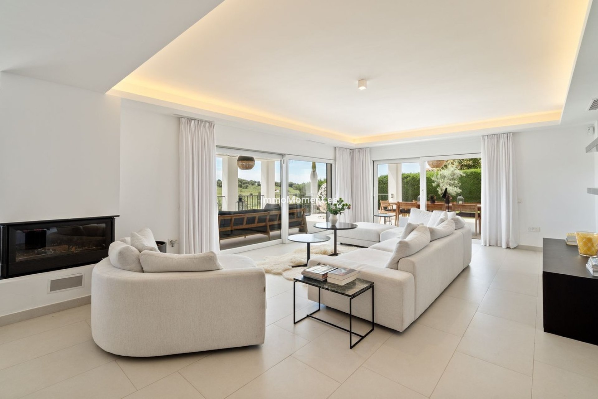 Resale - Detached villa - New Golden Mile