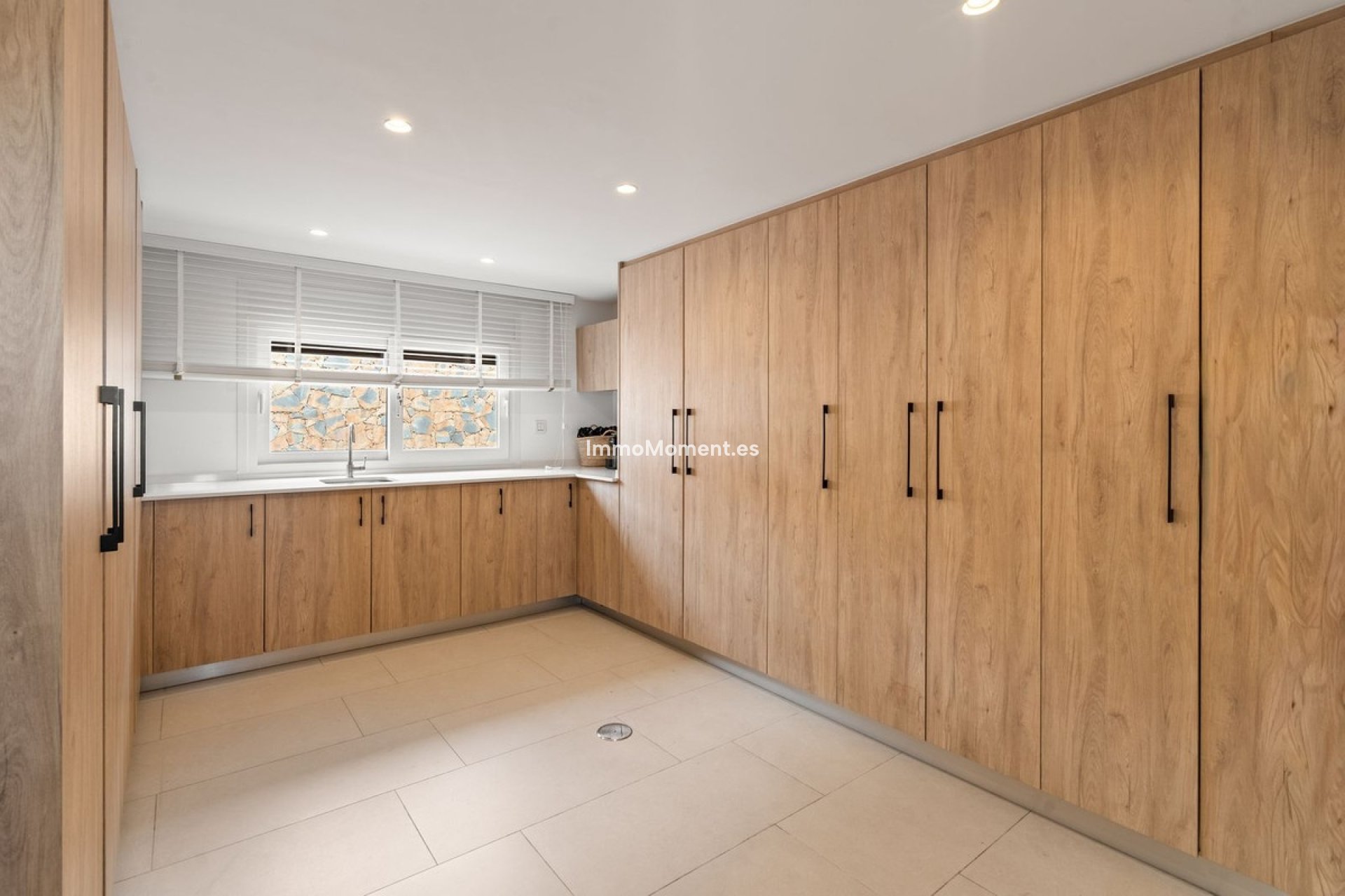 Resale - Detached villa - New Golden Mile