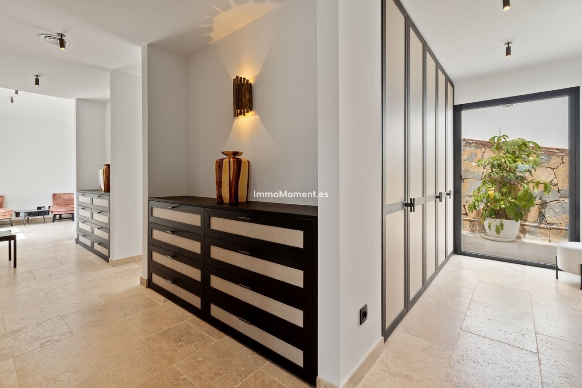 Resale - Detached villa - New Golden Mile