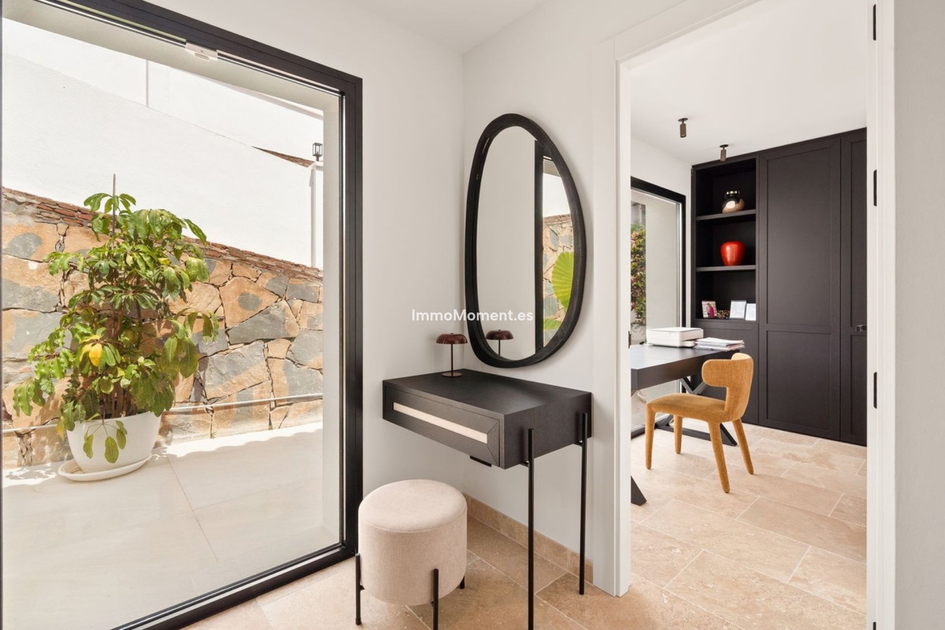 Resale - Detached villa - New Golden Mile