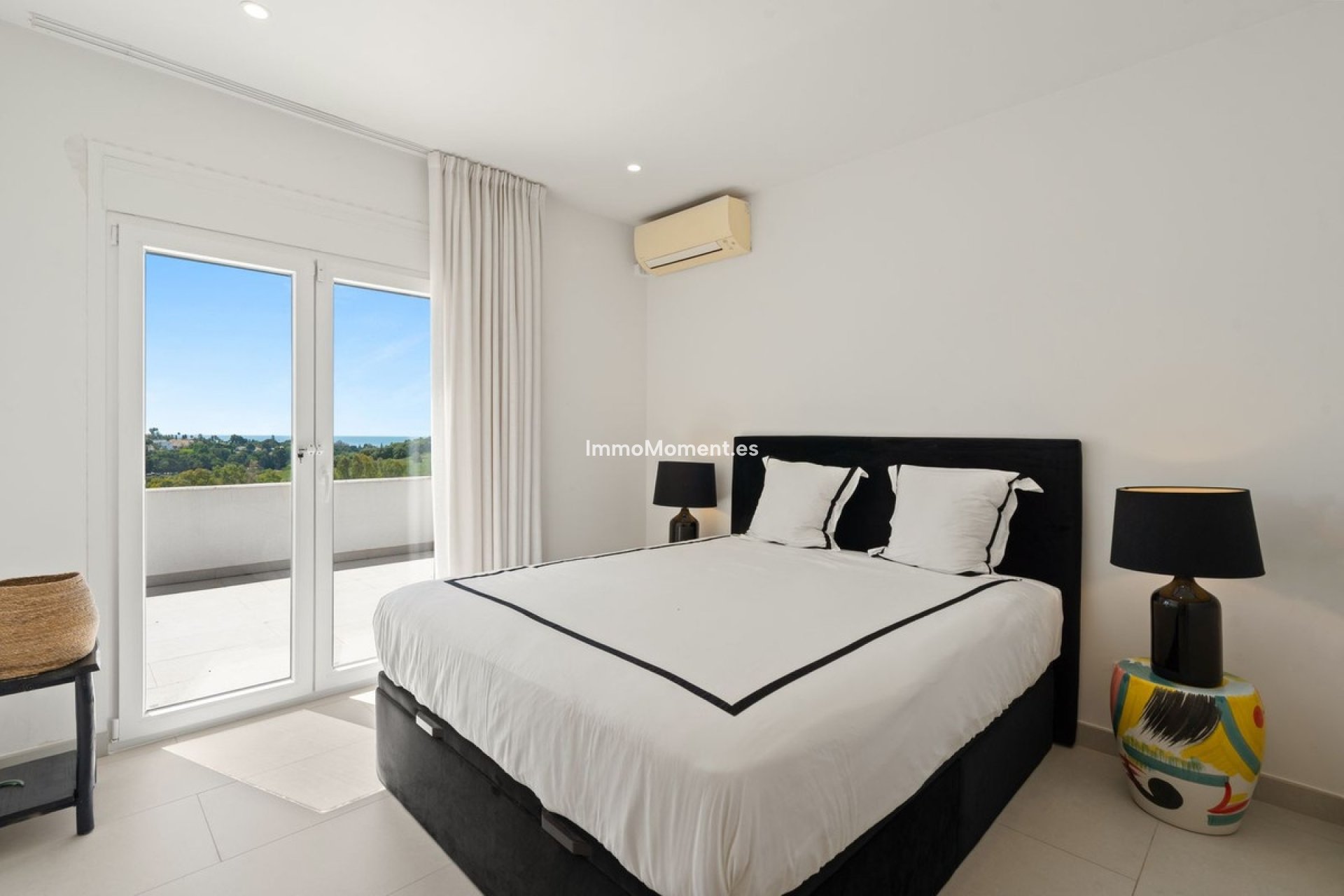 Resale - Detached villa - New Golden Mile