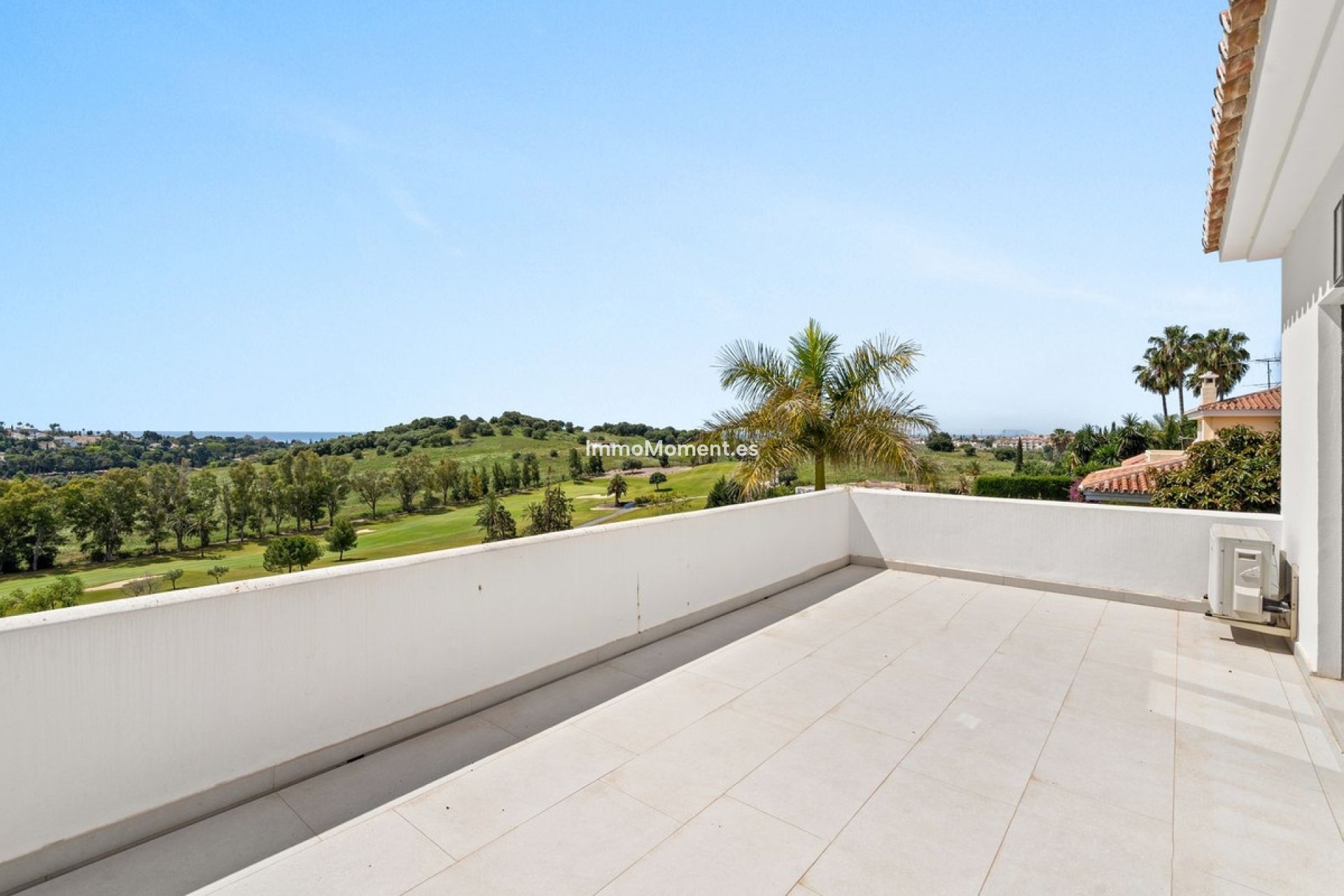 Resale - Detached villa - New Golden Mile