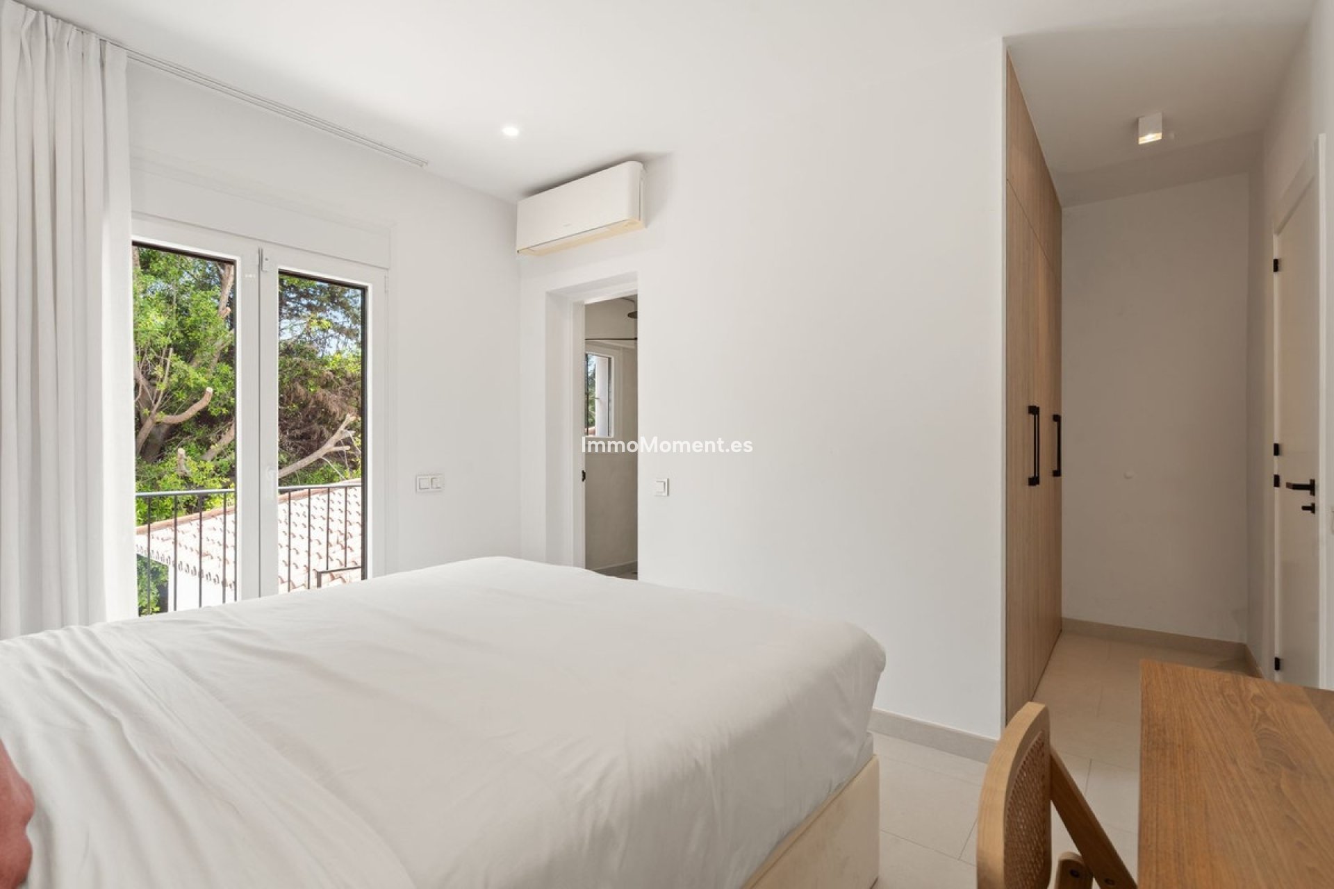 Resale - Detached villa - New Golden Mile