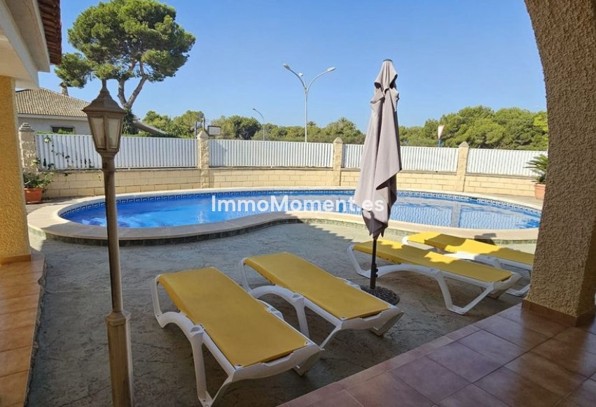 Resale - Detached villa - Orihuela - Campoamor