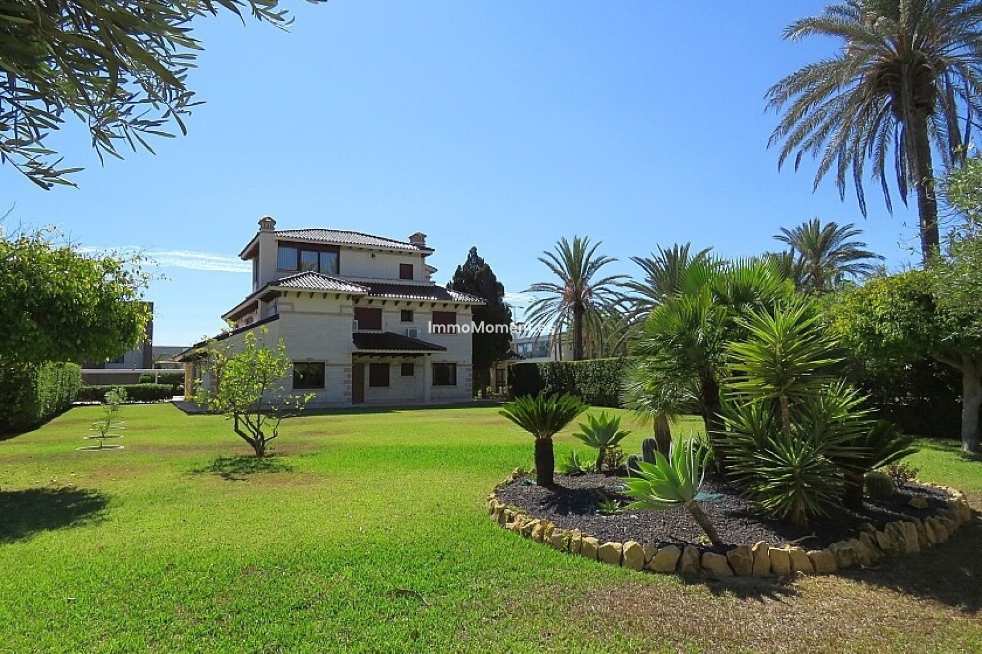 Resale - Detached villa - Orihuela Costa - Cabo roig - La Zenia