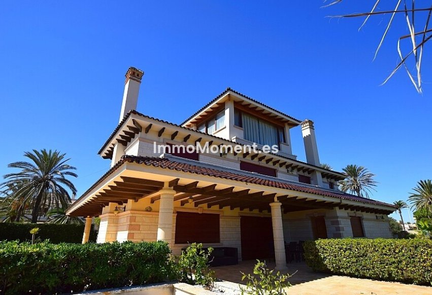 Resale - Detached villa - Orihuela Costa - Cabo roig - La Zenia