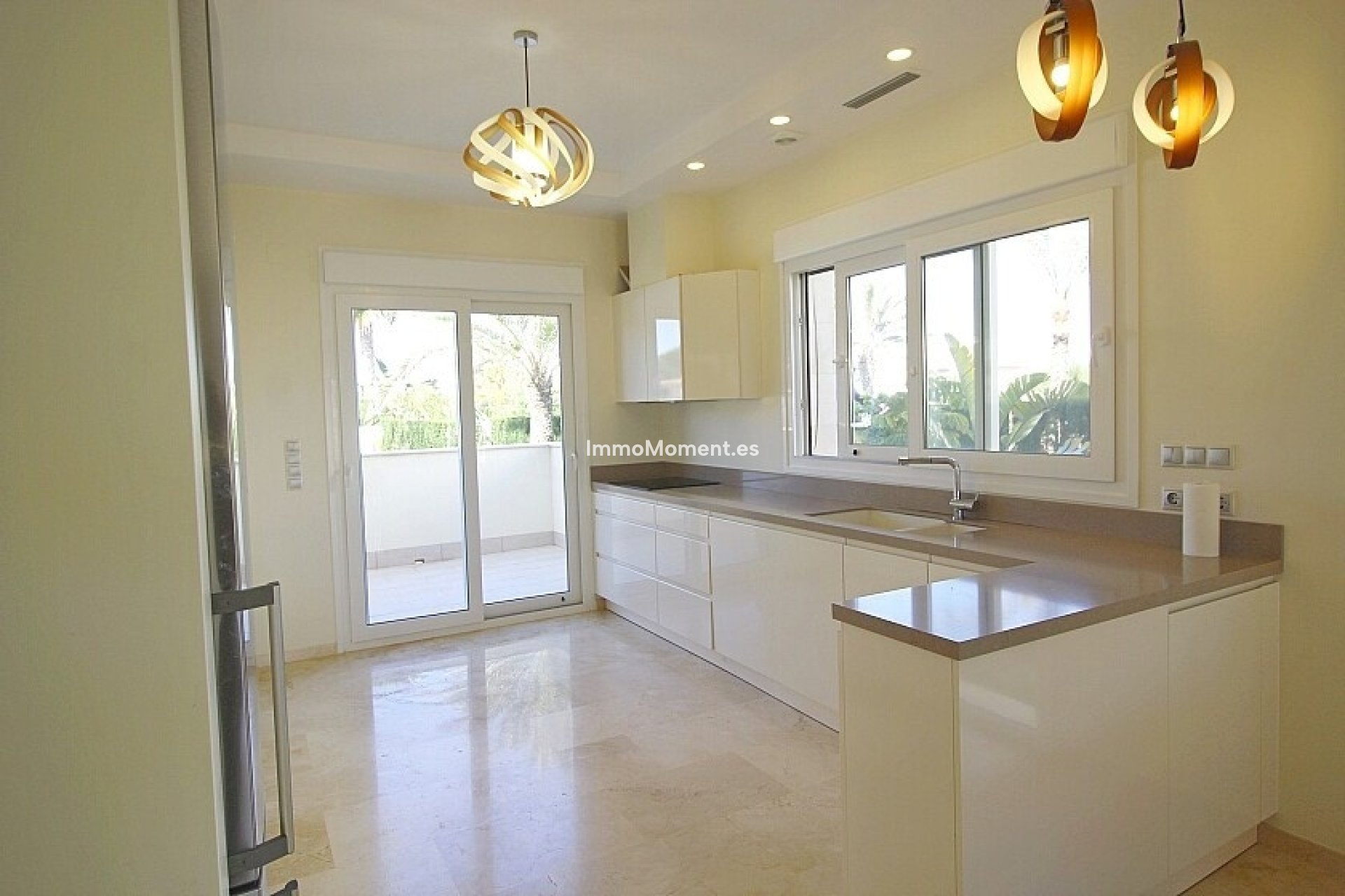 Resale - Detached villa - Orihuela Costa - Cabo roig - La Zenia