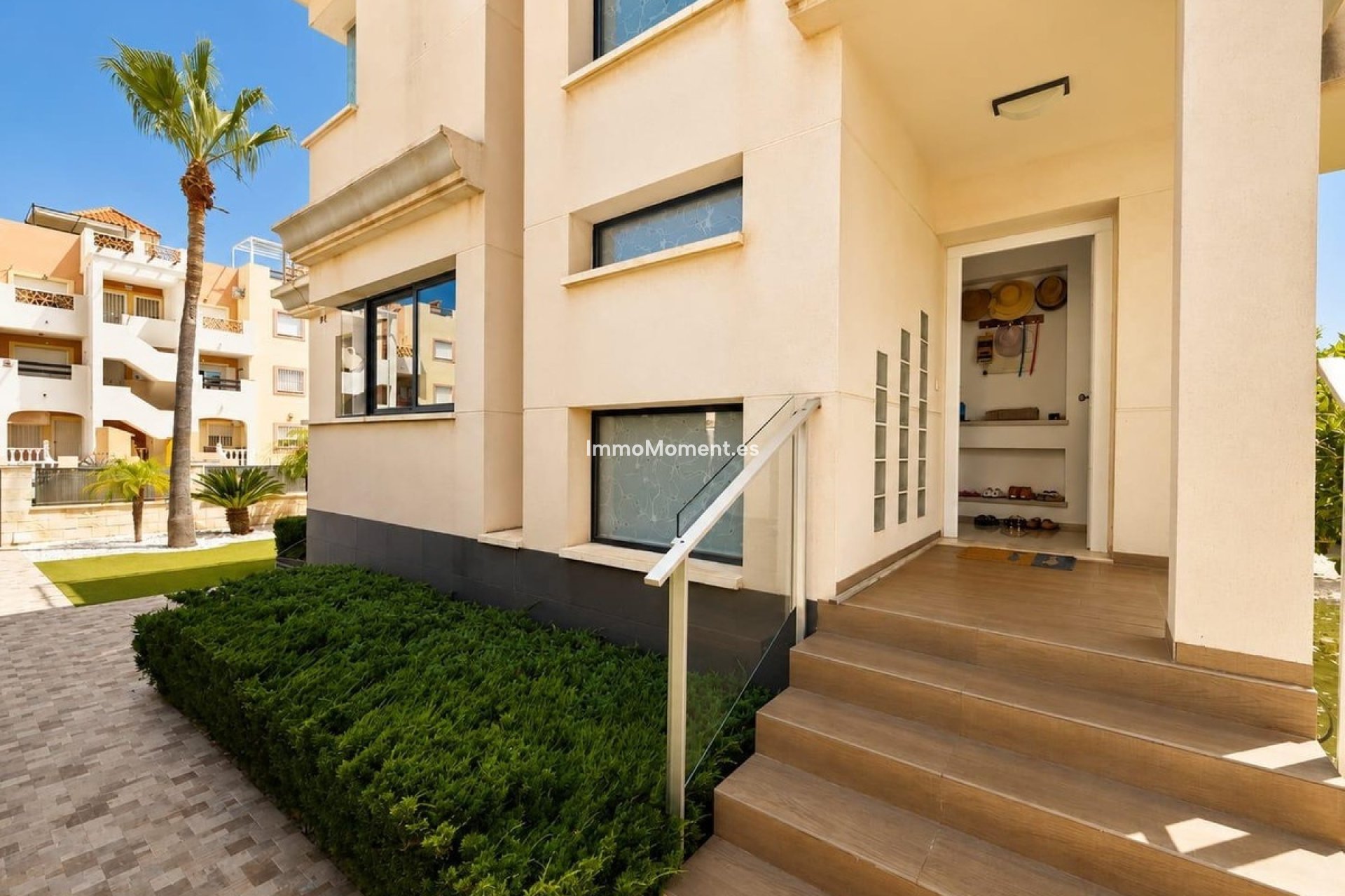 Resale - Detached villa - Orihuela Costa - Cabo roig - La Zenia