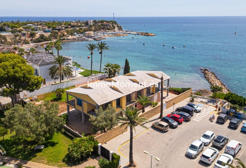 Resale - Detached villa - Orihuela Costa - Cabo roig - La Zenia