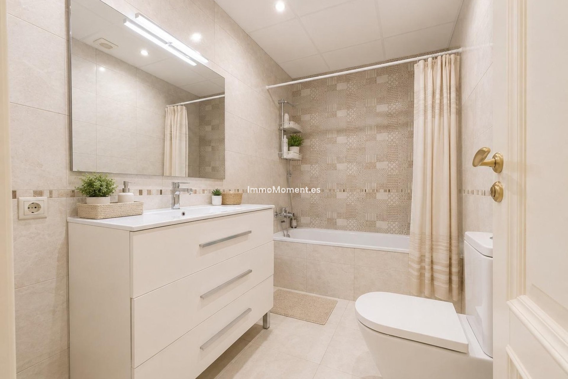 Resale - Detached villa - Orihuela Costa - Cabo roig - La Zenia