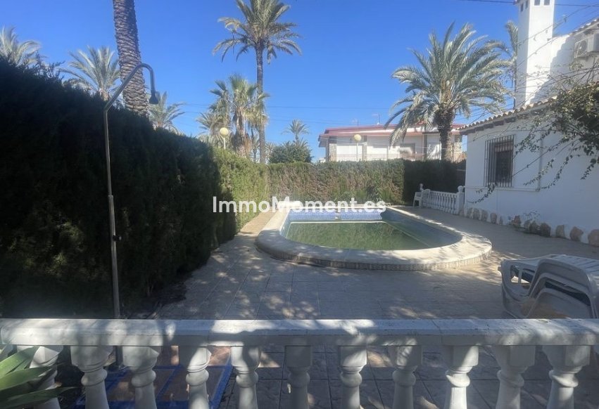 Resale - Detached villa - Orihuela Costa - Cabo roig - La Zenia