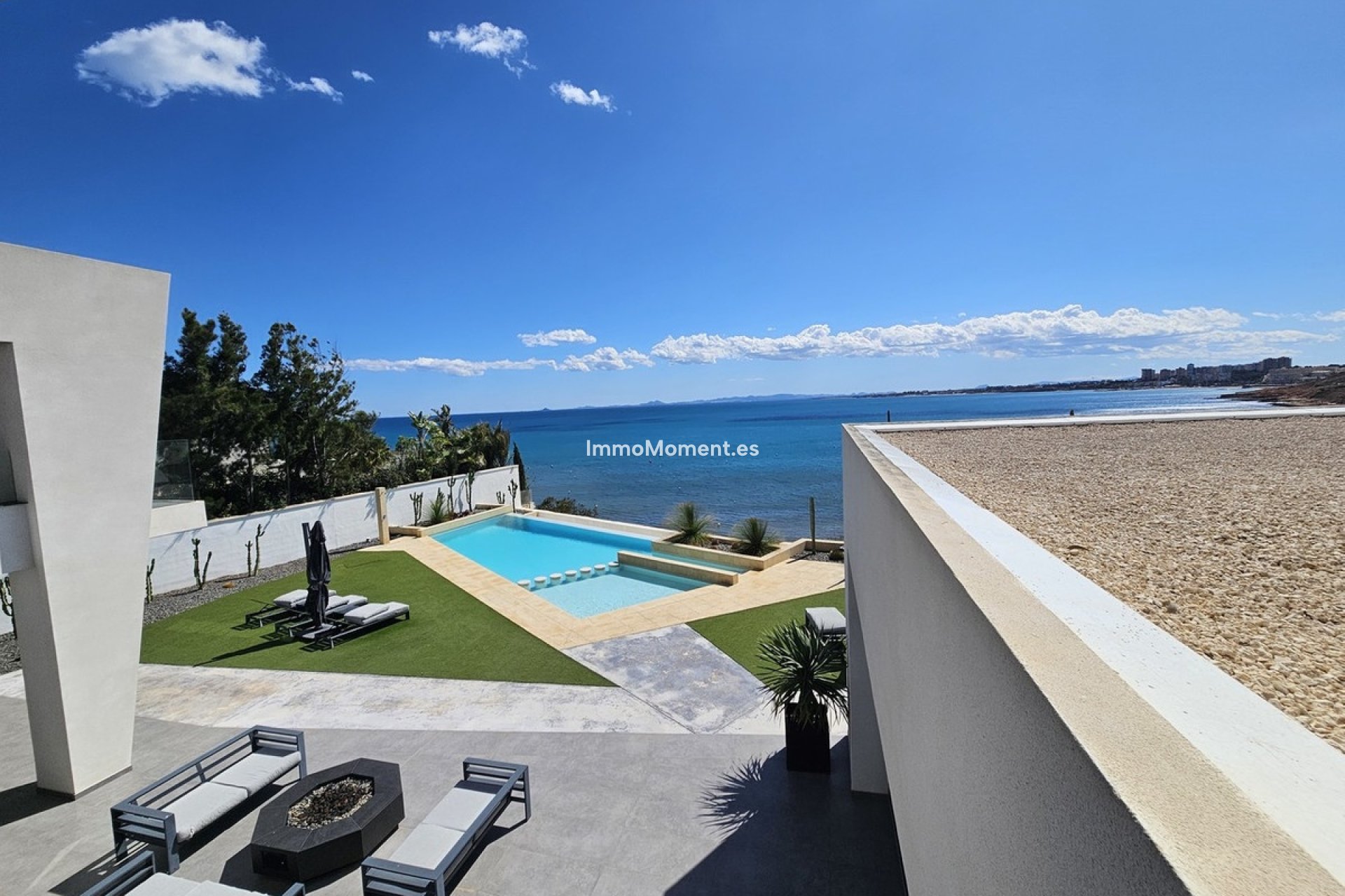 Resale - Detached villa - Orihuela Costa - Cabo roig - La Zenia