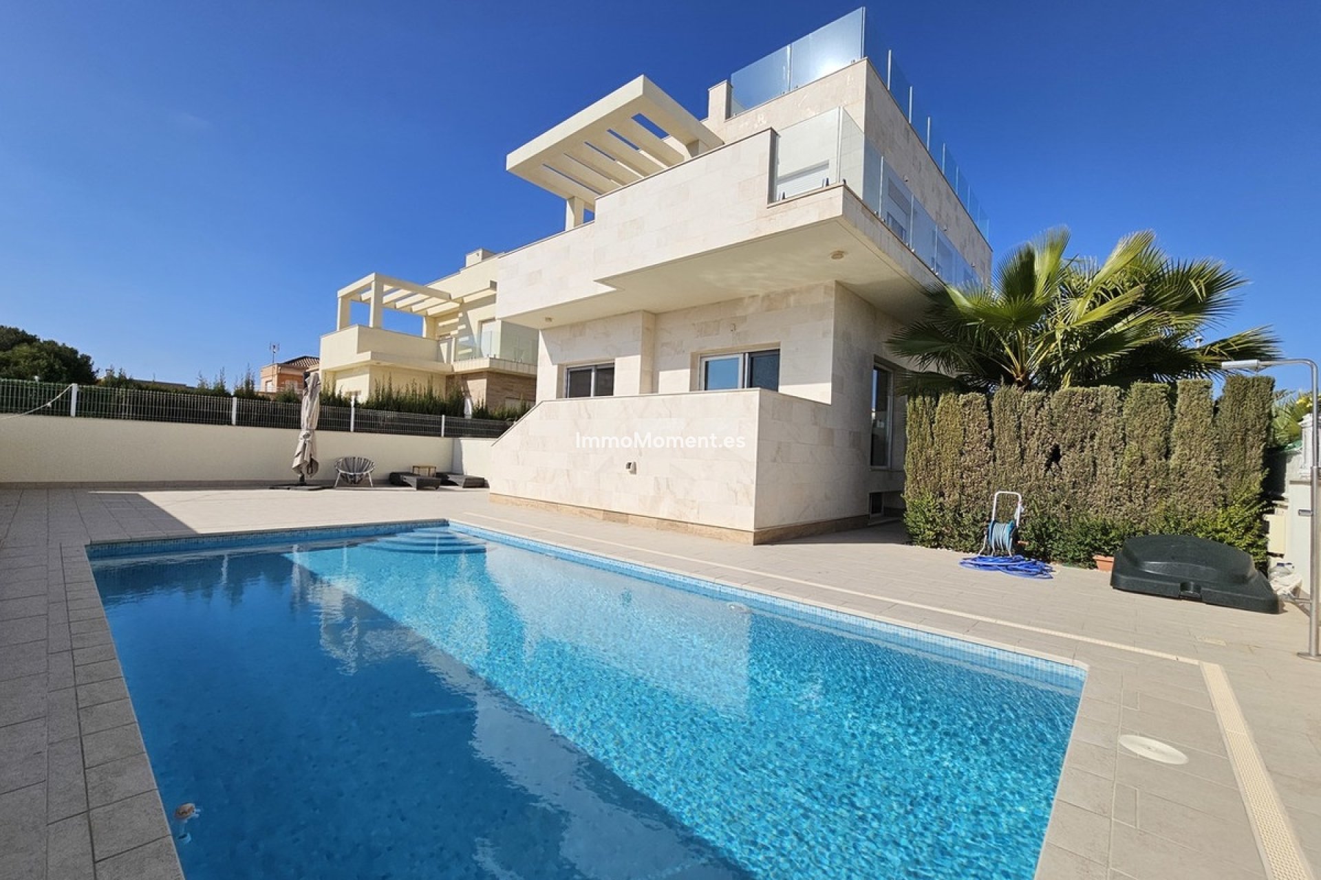 Resale - Detached villa - Orihuela Costa - Cabo roig - La Zenia